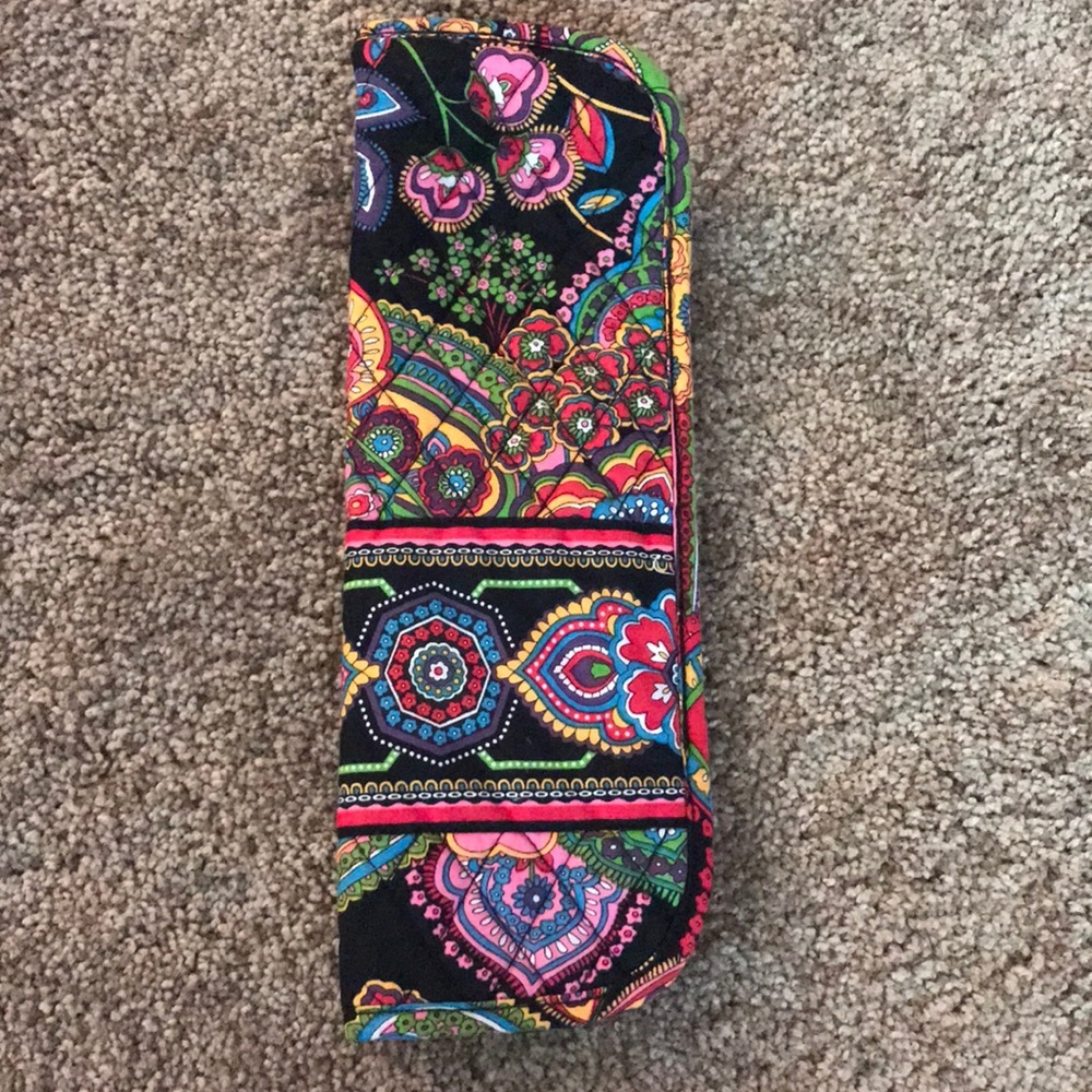 Vera Bradley Symphony in Hue curling iron case